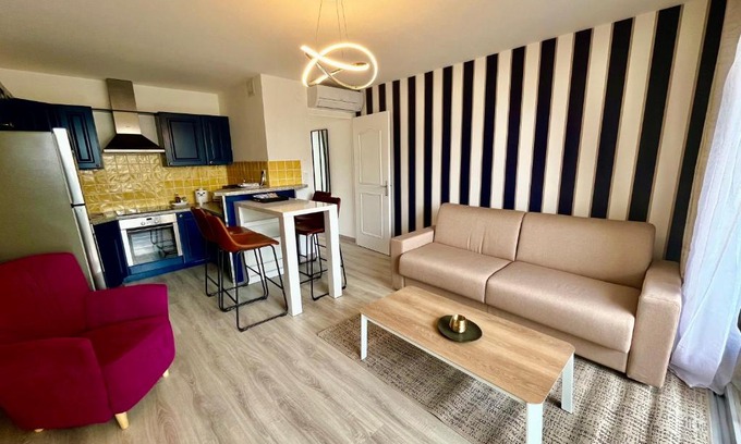 Le Port Apartment | Appart cosy calme Coté port & plage Canet