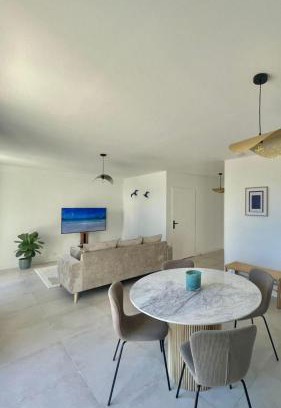 Lunel-Viel Apartment | APPART'ICI 3 - Spacieux appartement F3