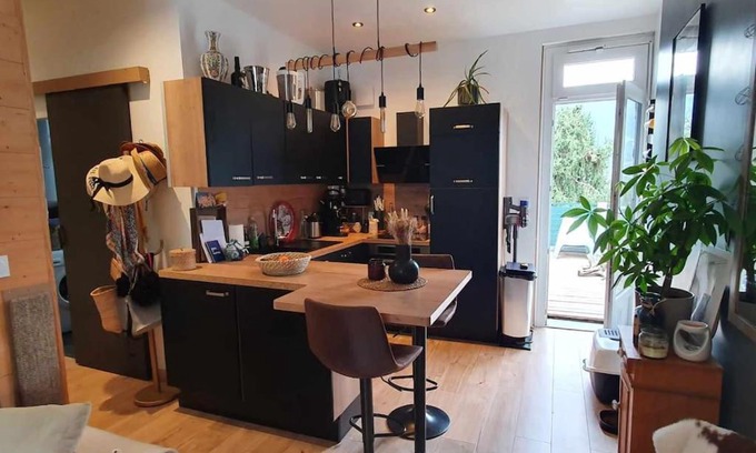Saint-Savin Apartment | Appart rénové au calme belle vue