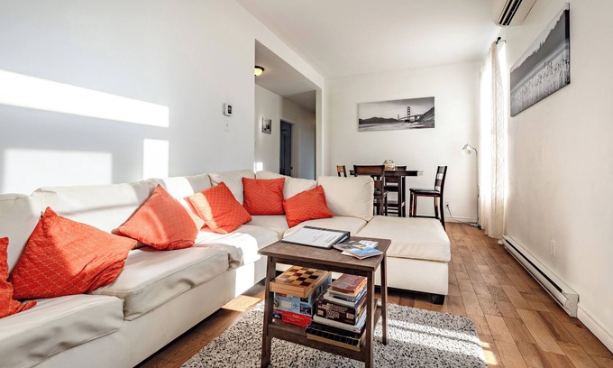 De Lorimier Apartment | Appart ROOMY/Plateau-Mont-Royal