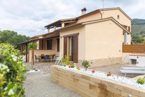 Lacona House | Appartamenti La Chiocciola - Helloelba
