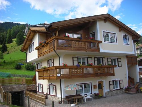 Vigo di Fassa Apartment | Appartamenti Renata Weiss
