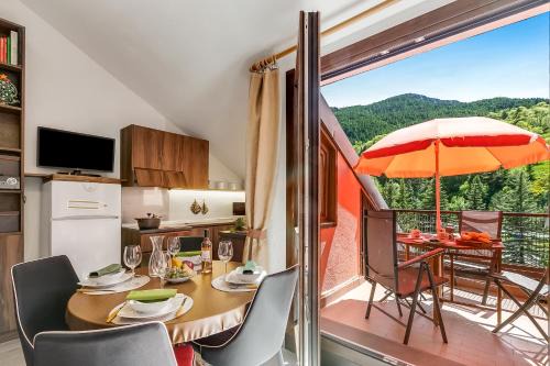 Cesana Torinese Apartment | Appartamento Alpine Inspiration - Happy Rentals