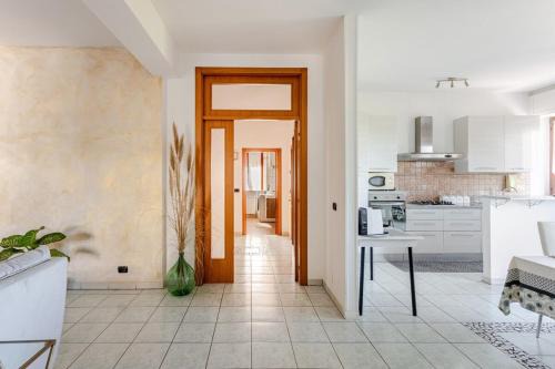 Monte San Giusto Apartment | Appartamento Blu Cobalto