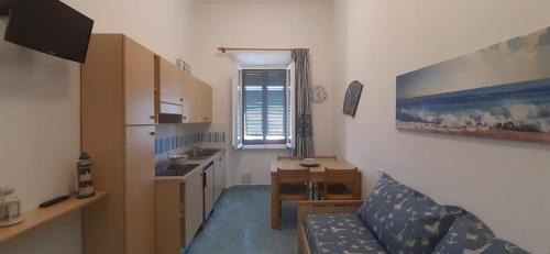 Capoliveri Apartment | Appartamento CASA SOLE nel centro di Capoliveri