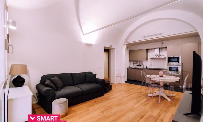 L'antico Ghetto Ebraico Apartment | Appartamento elegante alle Due Torri by Wonderful Italy