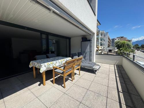 Muralto Apartment | Appartamento fronte lago
