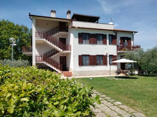 San Brizio Apartment | Appartamento immerso nel verde