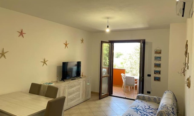 Valledoria House | Appartamento incantevole 4 posti letto con piscina idromassaggio