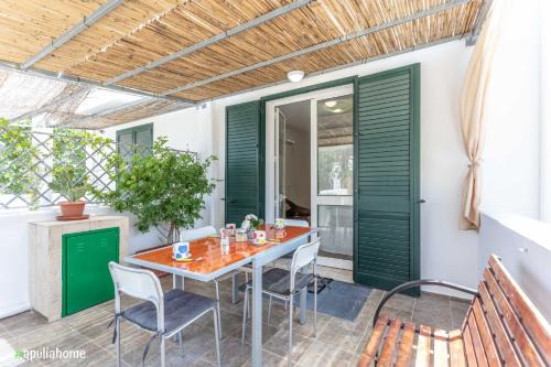 Marina di Mancaversa Apartment | Appartamento Violetta a Mancaversa, Apulia Home