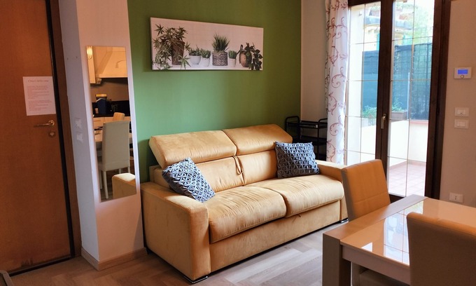 Pesaro Apartment | Appartamento LA Ribollita, due Camere, in Centro, Ampia Terrazza. Zona ZTL