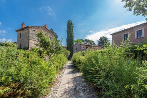Monteleone d'Orvieto Apartment | Appartamento La Torretta Di Pietra, Wifi, Perugia