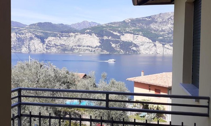 Campagnola Apartment | APPARTAMENTO LECCINO