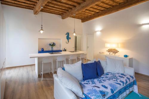 Portoferraio Old Town House | Appartamento Mascalzone Latino - HelloElba