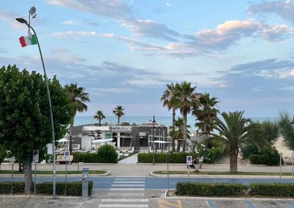 Alba Adriatica Apartment | Appartamento nuovo in prima fila mare