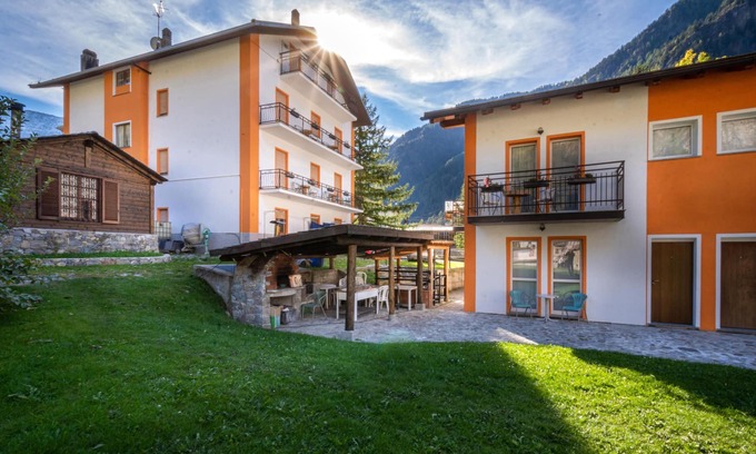 Turchi Apartment | Appartamento Verde with Mountain View, Wi-Fi, Terrace & Garden