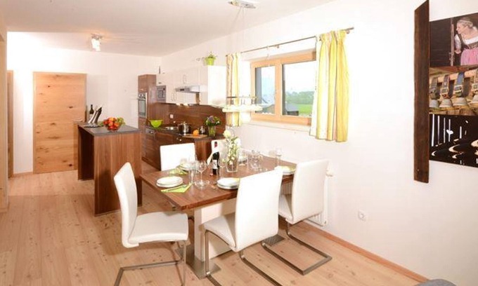 Falkenburg Apartment | Appartement "schwalbennest" - Urlaub im Stall