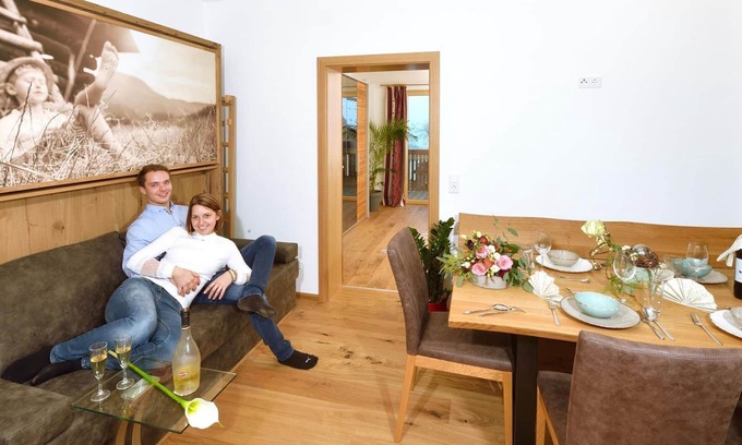 Falkenburg Apartment | Appartement "zeitlos" - Urlaub im Stall
