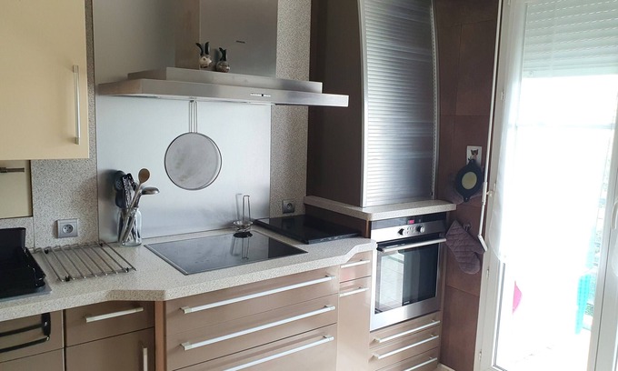 Montigny-le-Bretonneux Apartment | Appartement résidentiel au vert et au frais