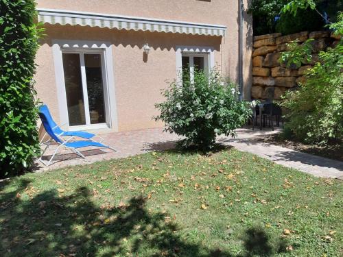 Charbonnieres-les-Bains Apartment | Appartement dans propriété calme en pleine nature