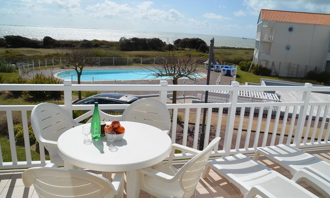 Chateau-d'Olonne Apartment | Appartement C105 residence de l’estran -