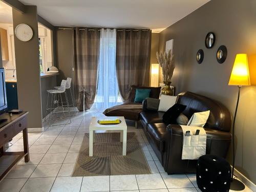 Magny-le-Hongre Apartment | Appartement 1 chambre avec terrasse 5mn de Disney