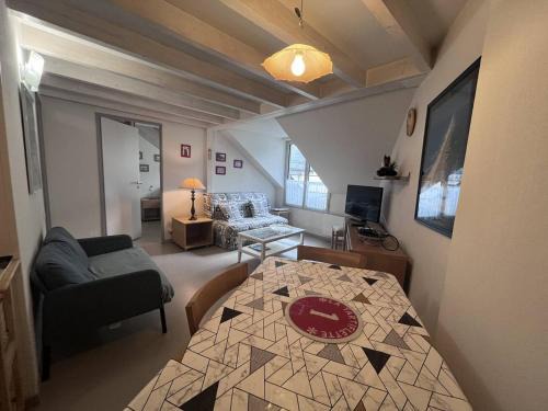 Cauterets Apartment | Appartement 2 chambres avec mezzanine, au cœur de Cauterets - FR-1-812-22