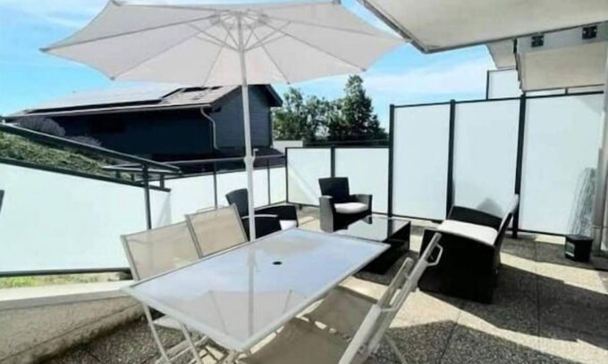 Montperreux Apartment | Appartement 2 Pièces Proche lac
