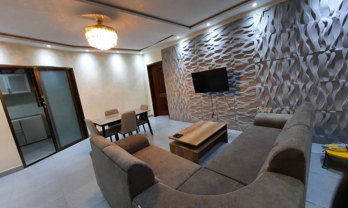 Ngaliema Apartment | Appartement 3 Chambres, 1er Étage