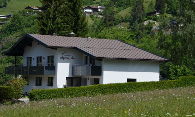 Oetz Apartment | Appartement Alpenglühn