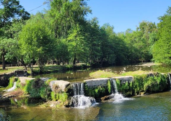 Flaviac Apartment | Appartement ardeche vallée de l'ouvèze SANS extérieur mais à proximité de parcs