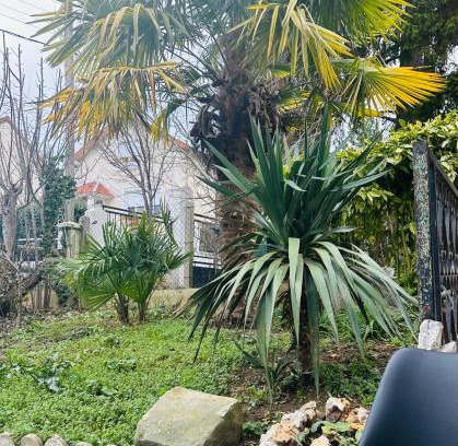 Argenteuil House | Appartement avec jardinet, fête interdite !