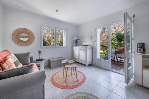 Pornic Apartment | Appartement avec jardin à 300m de la plage, pour 4