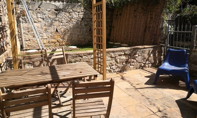 Hyeres City Centre Apartment | Appartement Avec Jardin . 5min à Pied du Centre Ville et Proche des Plages