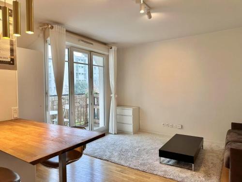 Le Plessis-Robinson Apartment | Appartement calm au maison des arts de Plessis