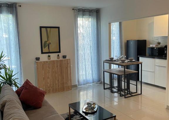 Garges-les-Gonesse Apartment | Appartement calme, lumineux et centralisé