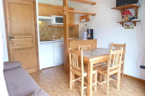 Areches Apartment | Appartement centre, 4 personnes, 1 chambre, 1 coin montagne - OPI12