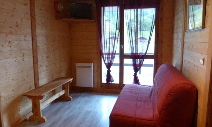 Areches Apartment | Appartement centre d'Arêches, 4 personnes, 1 chambre - VLI29