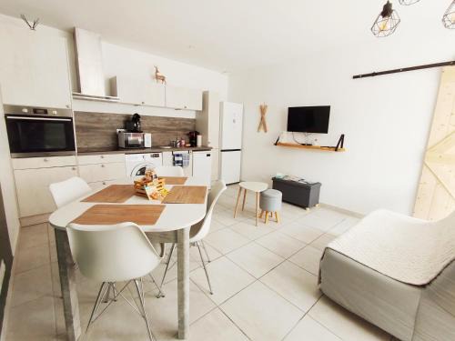 Ax-les-Thermes Apartment | Appartement centre Ax-les-Thermes proche télécabines & parking