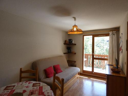 Areches Apartment | Appartement centre village, 4 personnes, 1 chambre, 1 coin montagne - VLI24