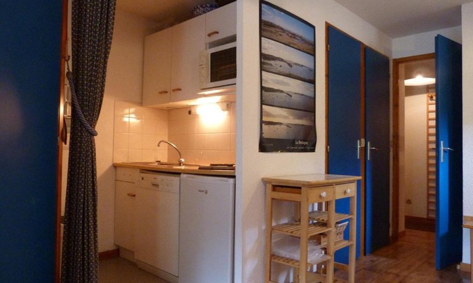 Areches Apartment | Appartement centre village, 6 personnes, 1 chambre, 1 coin montagne - VLI44