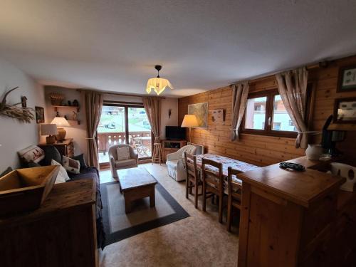 Areches Apartment | Appartement chaleureux, 6 personnes, 3 chambres - MER05