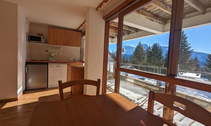 Chamrousse Apartment | Appartement Chamrousse, 4 personnes - Village du Bachat