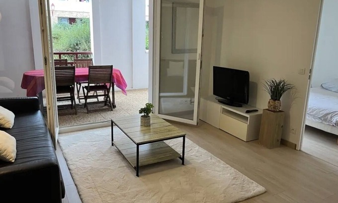Ahetze Apartment | Appartement Confortable au Cœur du Village