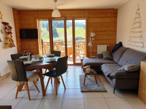 Les Gets Apartment | Appartement Cosy 3 pièces avec Balcon, Garage et Wi-Fi - FR-1-598-40