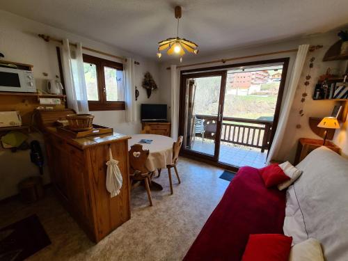 Areches Apartment | Appartement cosy, 4 personnes, 2 chambres - MER04