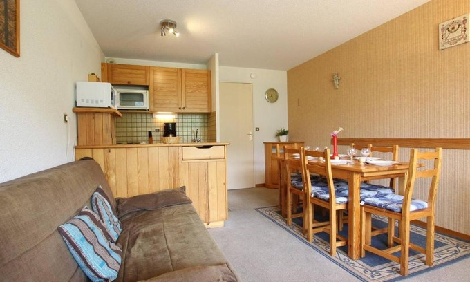 Vallouise-Pelvoux Apartment | Appartement cosy 2 pièces pour 6 personnes avec balcon, proche des activités à Vallouise - FR-1-330G-38