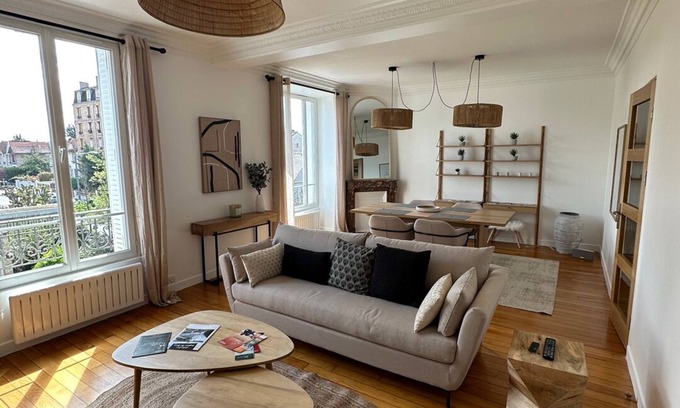 Enghien-les-Bains Apartment | Appartement Enghien-les-bains