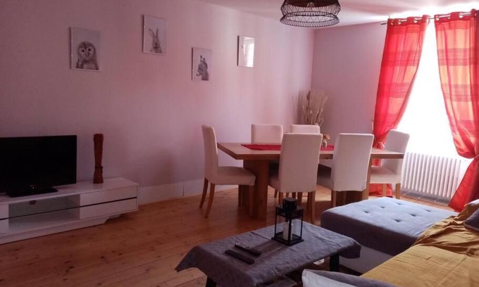 Clairvaux-les-Lacs Apartment | Appartement entre Lacs et Montagnes