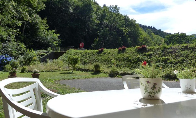 Thann Apartment | Appartement entier dans un écrin de verdure